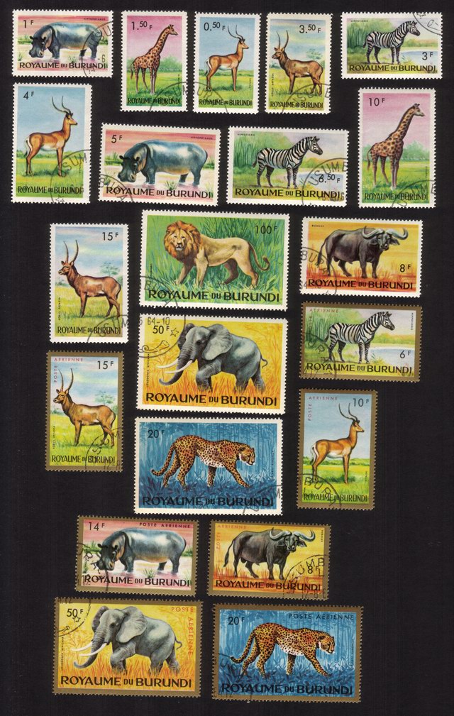 Animals: Giraffe, Cape Buffalo, Cheeta, Elephant, Etc. - 21 Different Values & Airmails (Not Cplt.)